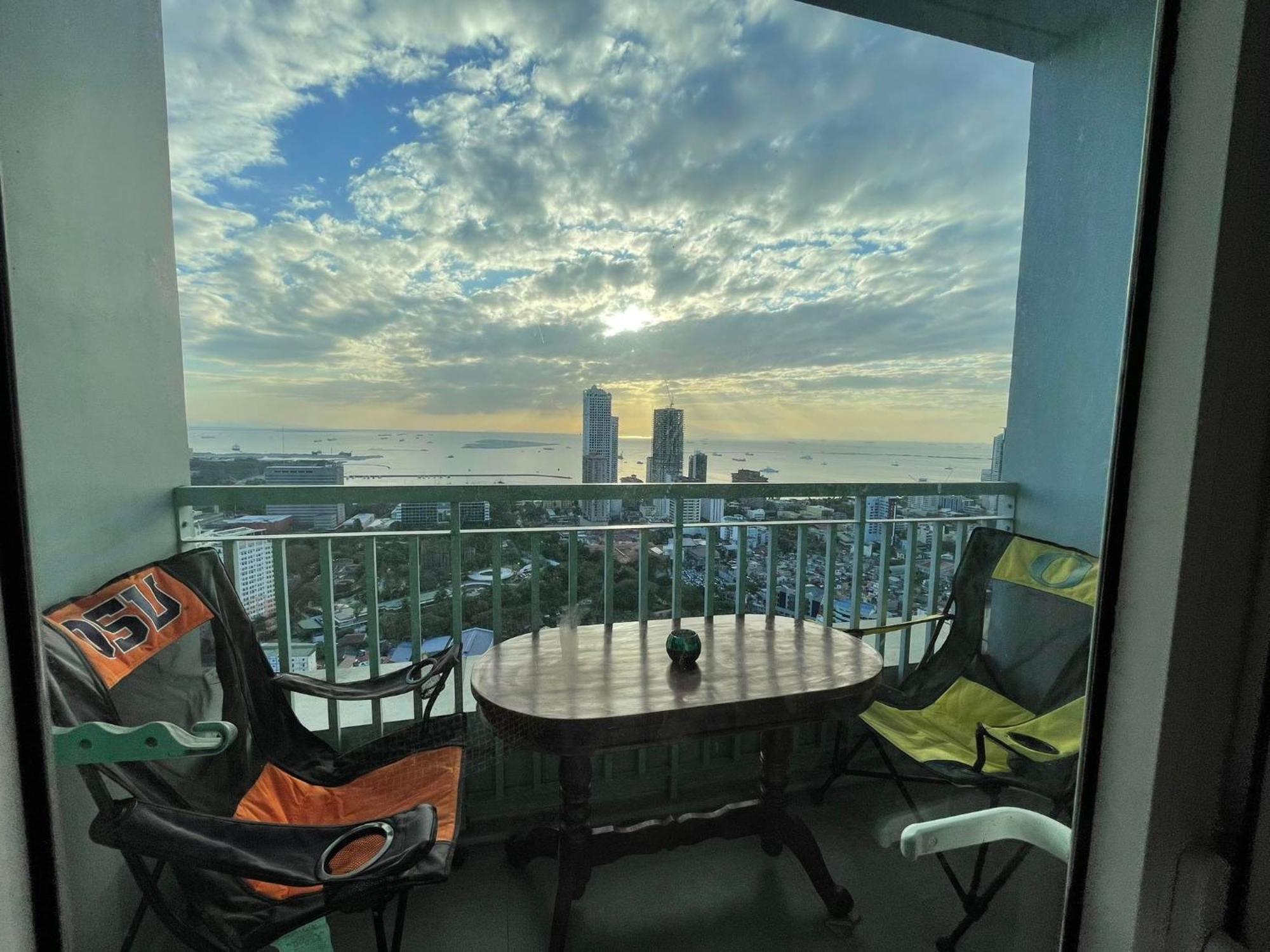 Apartamento estudio de 16 m² en Distrito Malate, con 1 baño privado. Manila Exterior foto