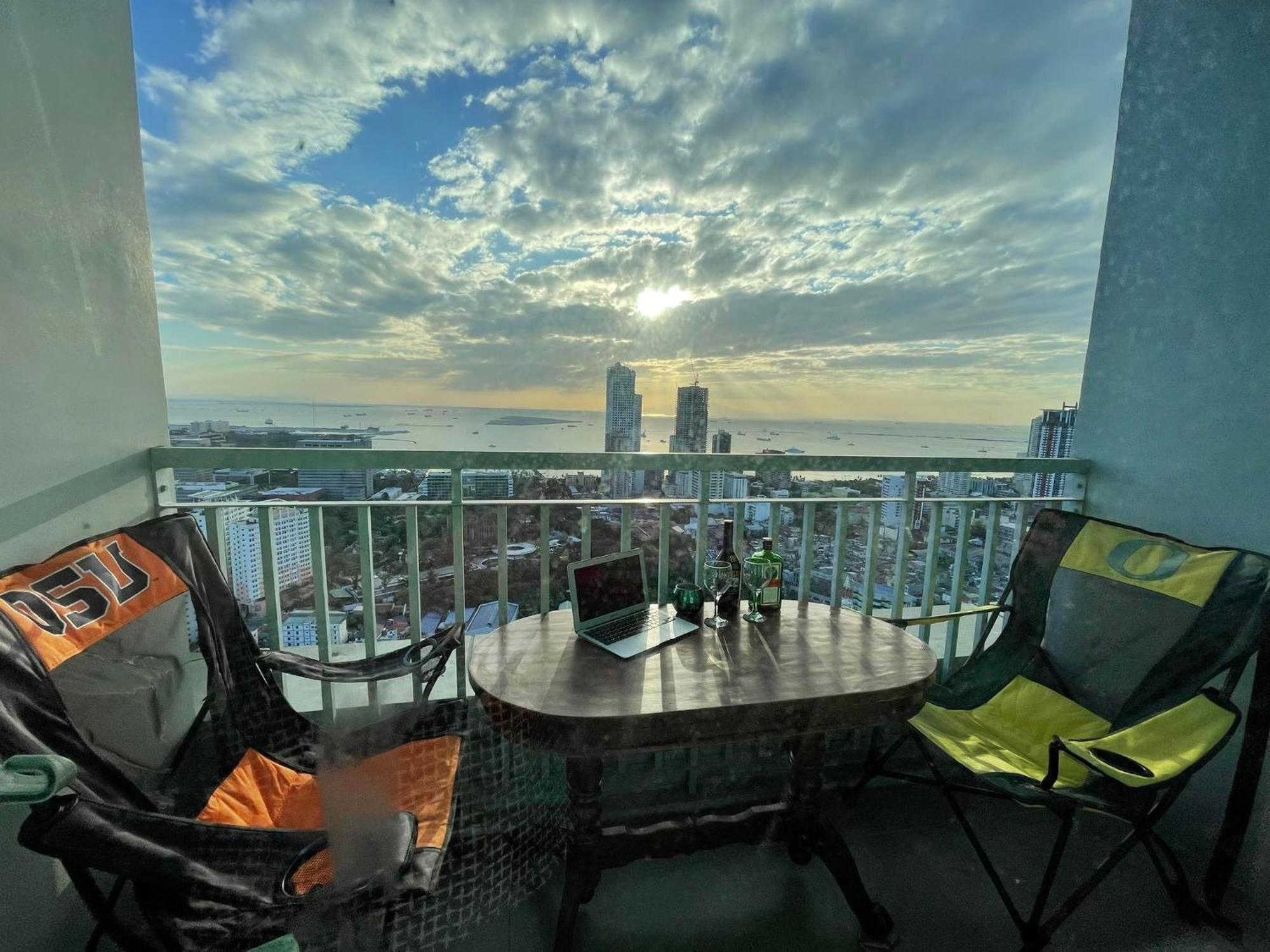 Apartamento estudio de 16 m² en Distrito Malate, con 1 baño privado. Manila Exterior foto