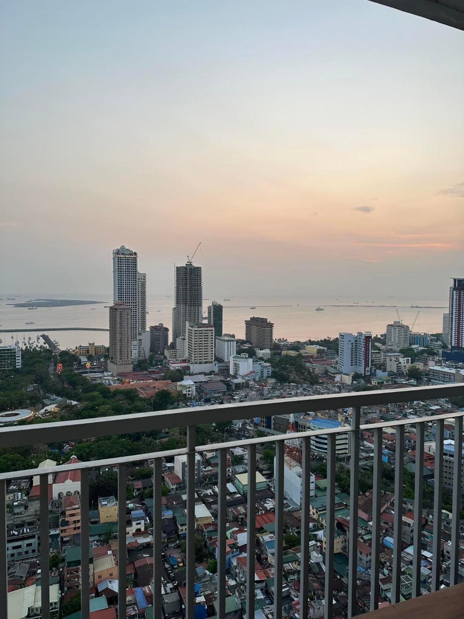 Apartamento estudio de 16 m² en Distrito Malate, con 1 baño privado. Manila Exterior foto